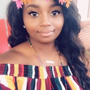 Meet your Posher, Brooke